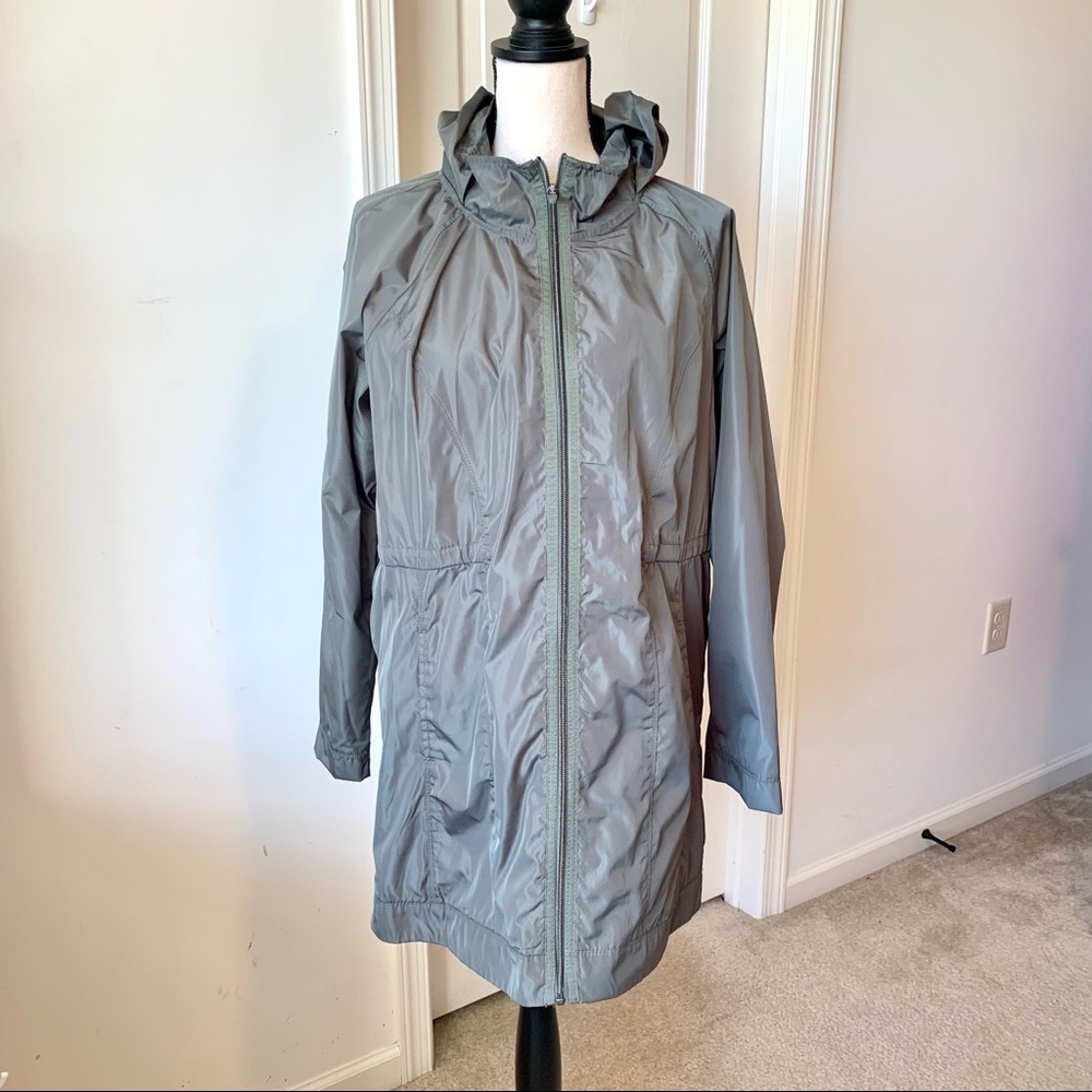 ATHLETIC WORKS Hooded Kids’ Lightweight Rain Jacket—SZ. L (12-14)